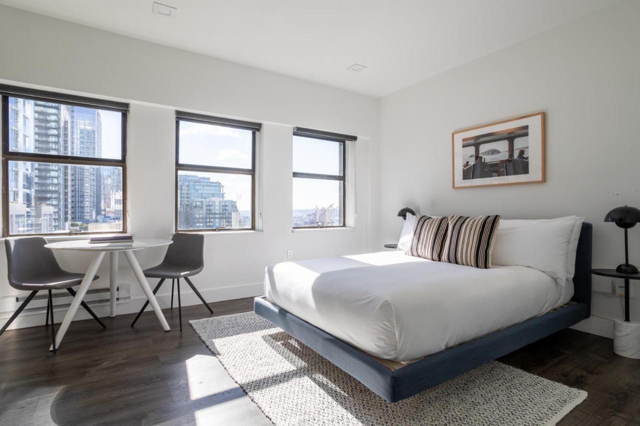 Studio Apartment - Non-Smoking