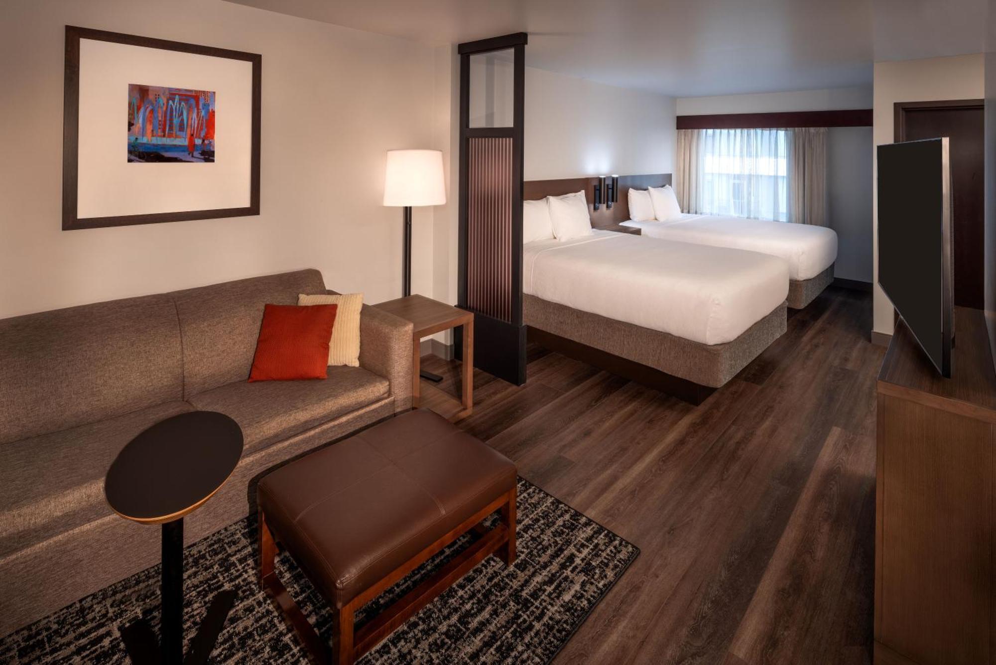 Queen Room Two Queen Beds High Floor