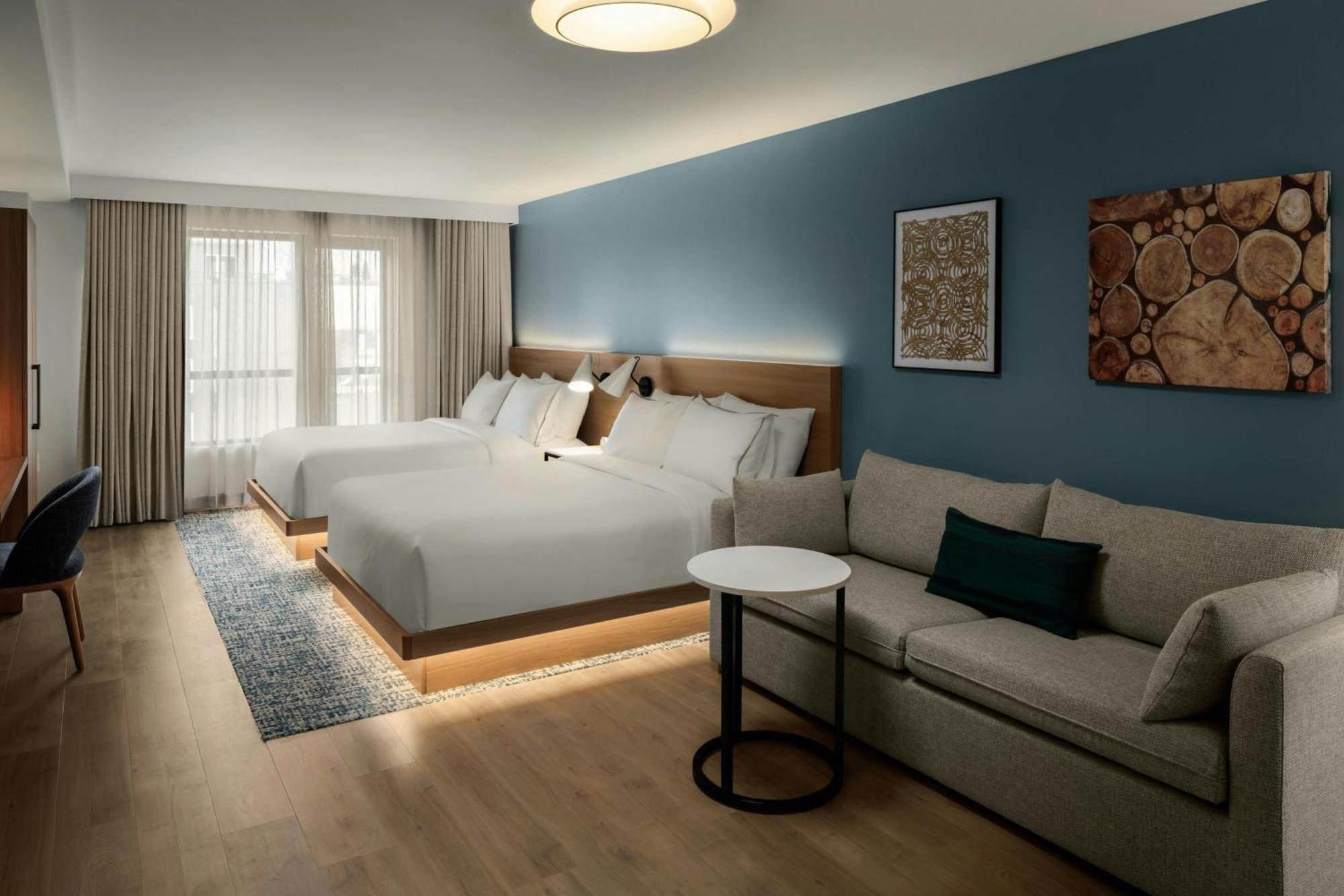 Queen Studio Two Queen Beds Sofa Bed No View