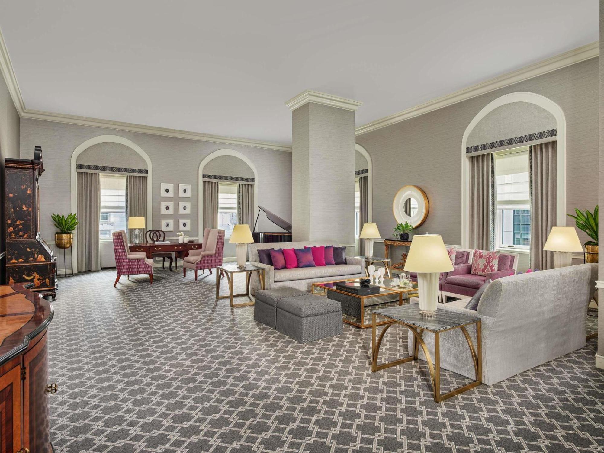 Olympic Presidential Suite One King Room Two Bathrooms