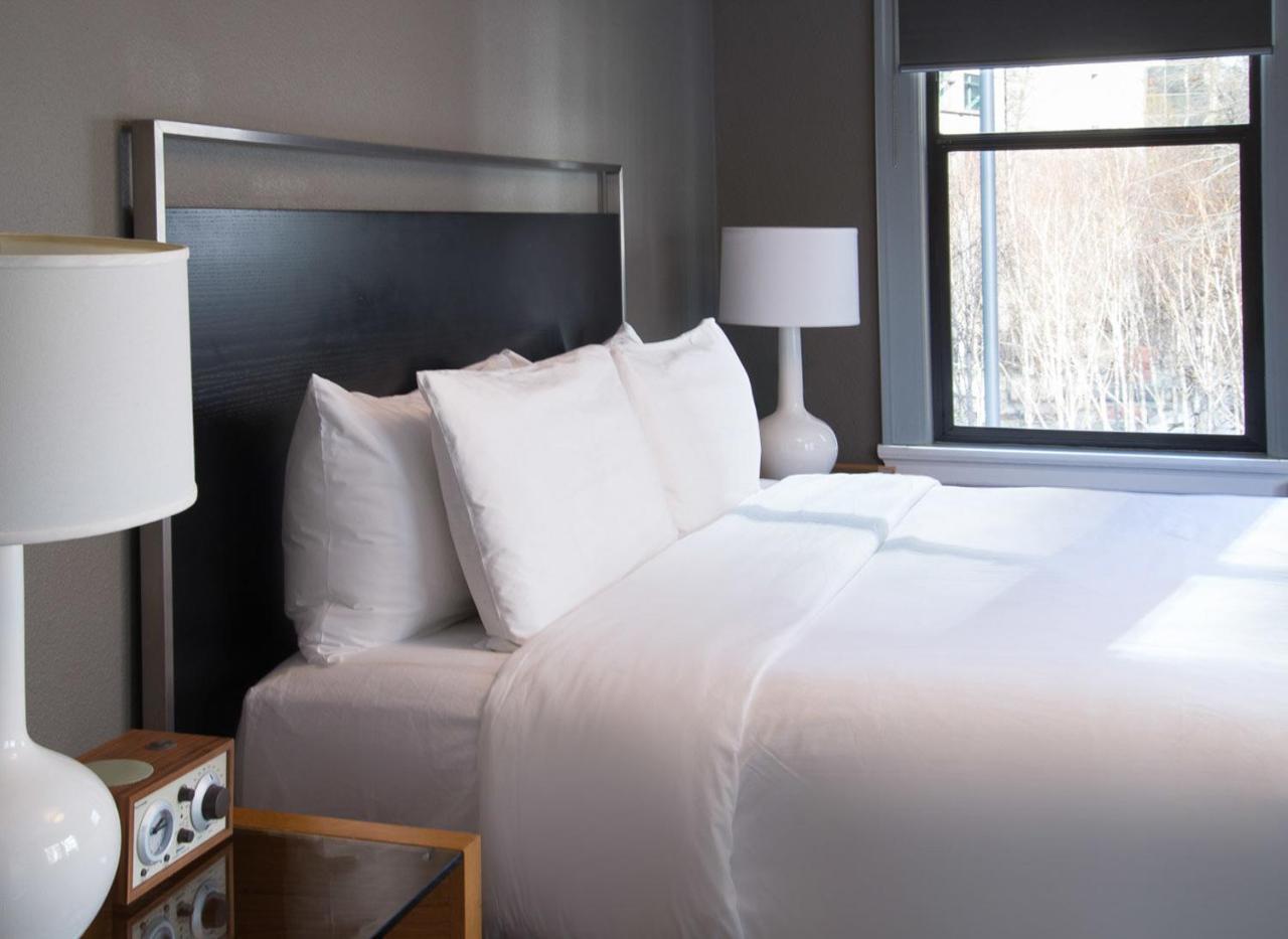 Modern Queen Room