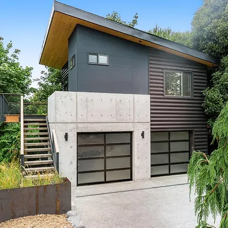 The Treehouse-3