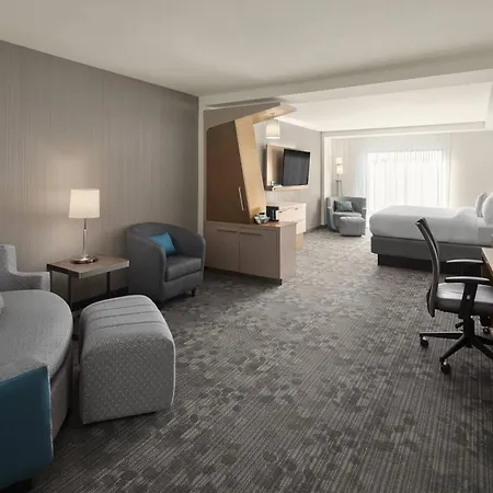 Courtyard By Marriott Seattle Northgate-2
