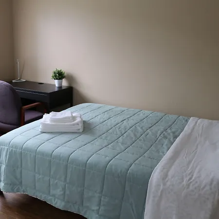 Quiet, Clean And Comfortable Room-2
