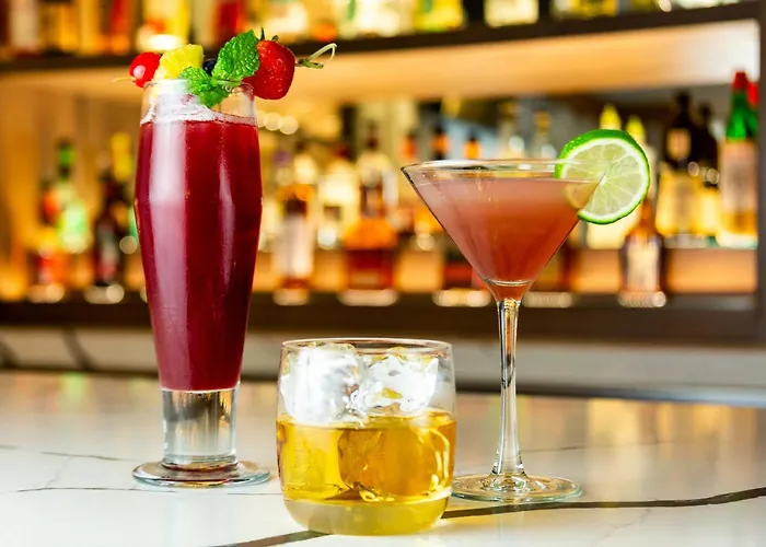 Hotels SeattleCrowne Plaza Newly Renovated With No Resort Fee