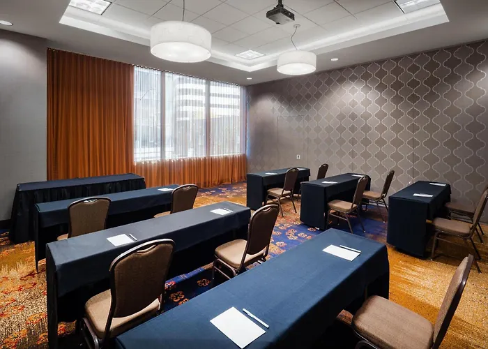 Hilton Garden Inn Seattle Downtown