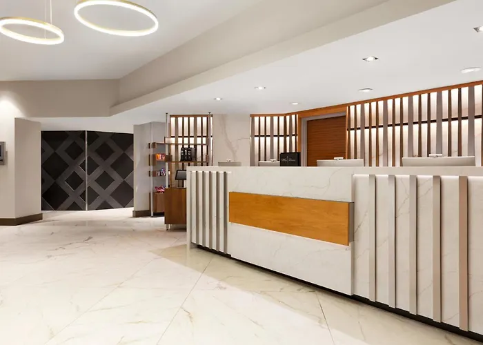 Crowne Plaza Seattle - No Resort Fee - Newly Renovated Ihg Hotel